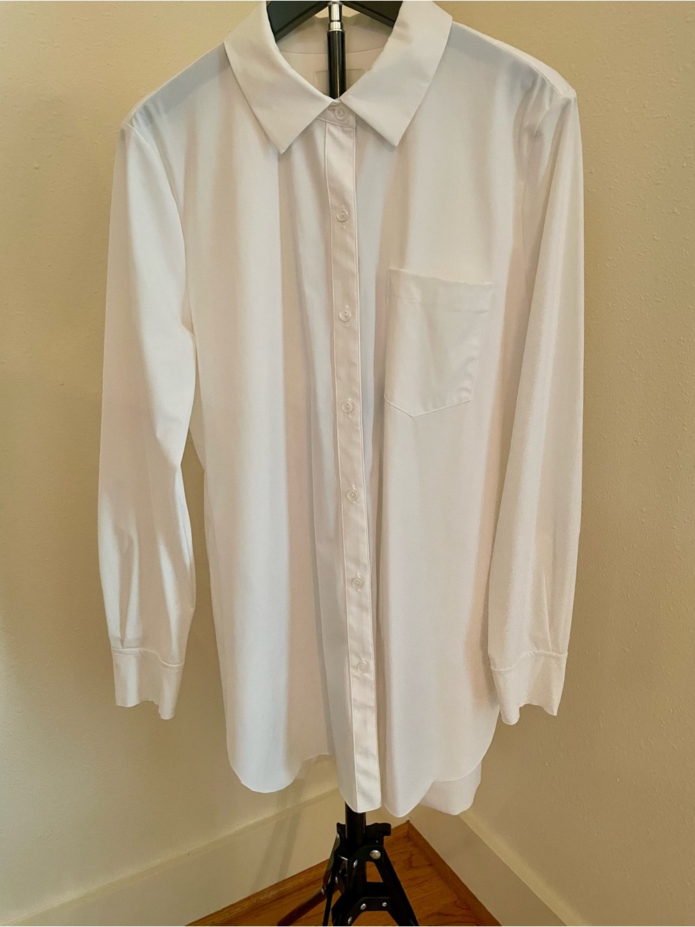 Lysse White Long-Sleeve Button Front Blouse